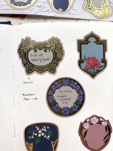Load image into Gallery viewer, French Perfume gold foil paper label roll