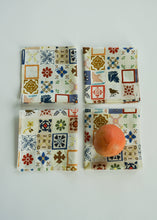 Load image into Gallery viewer, TILE NAPKIN SET