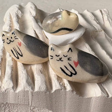 Load image into Gallery viewer, Tiny Ceramic Cats with Heart – Assorted Designs