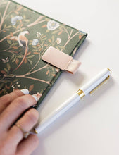 Load image into Gallery viewer, Executive Gel Pen - White