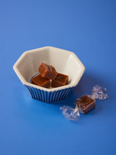 Load image into Gallery viewer, Earl Grey Caramels 6 oz Gift Box