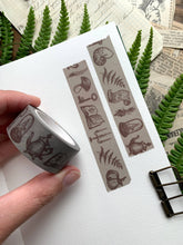 Load image into Gallery viewer, Vintage sketches washi tape