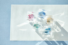 Load image into Gallery viewer, KORI JIRUSHI Crystal Clarity Small Stamp - Tiny Flowers