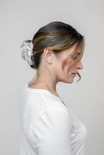 Load image into Gallery viewer, Ronan Speckled Seals Hair Claw