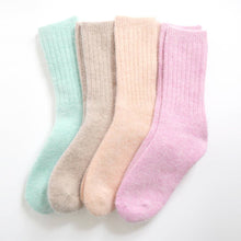 Load image into Gallery viewer, Super Soft Wool Socks - Peach