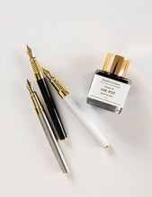 Load image into Gallery viewer, White Fountain Pen