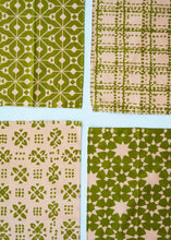 Load image into Gallery viewer, DIZZY NAPKIN SET