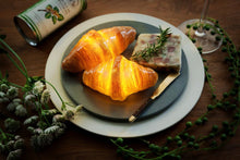 Load image into Gallery viewer, Croissant Lamp