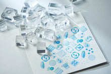 Load image into Gallery viewer, KORI JIRUSHI Crystal Clarity Small Stamp - Tiny Flowers
