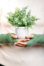 Load image into Gallery viewer, Recycled Cashmere Fingerless Gloves