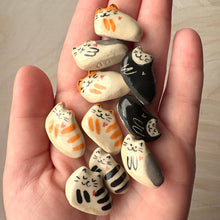 Load image into Gallery viewer, Tiny Ceramic Cats with Heart – Assorted Designs
