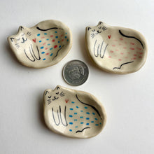 Load image into Gallery viewer, Tiny Ceramic Cat Trinket Dish
