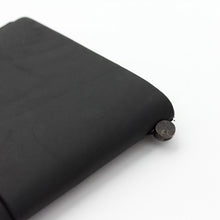 Load image into Gallery viewer, Traveler&#39;s Notebook Starter Kit - Regular Size - Black Leather
