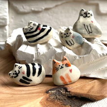 Load image into Gallery viewer, Tiny Ceramic Cats with Heart – Assorted Designs
