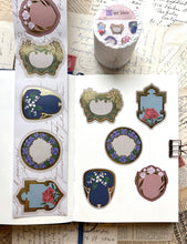 Load image into Gallery viewer, French Perfume gold foil paper label roll

