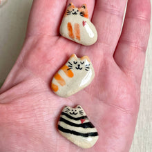 Load image into Gallery viewer, Tiny Ceramic Cats with Heart – Assorted Designs
