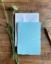 Load image into Gallery viewer, &quot;Meadow&quot; handmade paper set with envelopes
